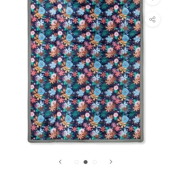 Addison Belle NEW SLING/CARRY BAG Gray Wildflower 5X7 outdoor picnic nap Blanket - Picture 2 of 5